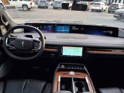 New 2025 Lincoln Navigator Black Label image 6