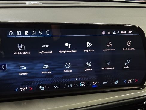 New 2026 Chevrolet Traverse LT w/ Sun and Wheel Package AWD/4WD image 16