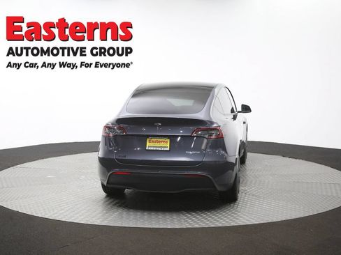 Used 2022 Tesla Model Y Long Range AWD/4WD image 33