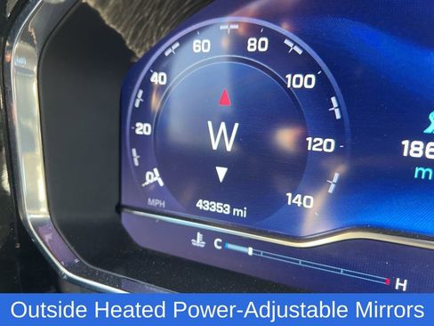 Used 2024 Chevrolet Silverado 1500 High Country w/ Technology Package image 34