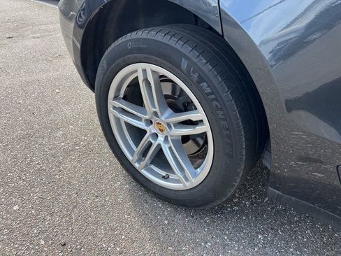 Used 2019 Porsche Macan image 11