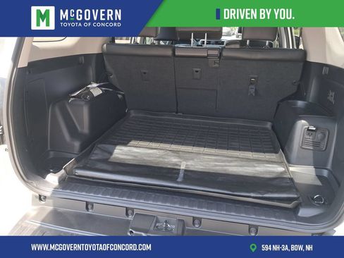 Used 2023 Toyota 4Runner Limited AWD/4WD image 4