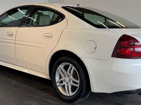 Used 2007 Pontiac Grand Prix GT w/ Premium Package image 7