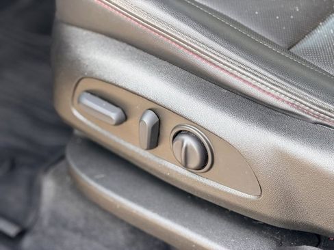 Used 2022 Chevrolet Traverse RS w/ LPO, Floor Liner Package image 7