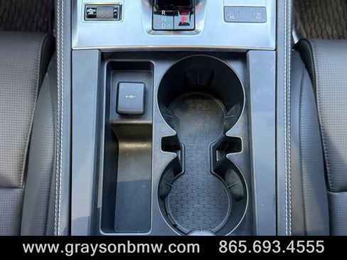 Used 2026 Jaguar F-PACE R-Dynamic S image 25