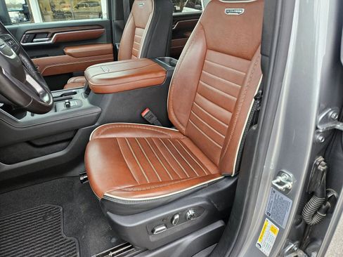 Used 2025 GMC Sierra 2500 Denali Ultimate w/ Max Trailering Package image 24