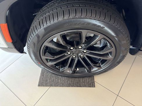 New 2026 Jeep Grand Wagoneer Summit w/ Premium Group III image 10