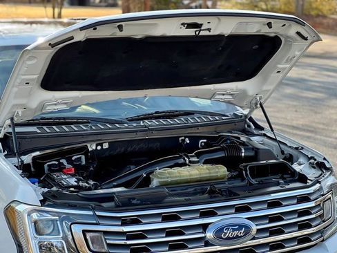 Used 2020 Ford Expedition Limited image 48