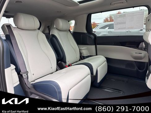 New 2026 Kia Carnival SX Prestige FWD image 17