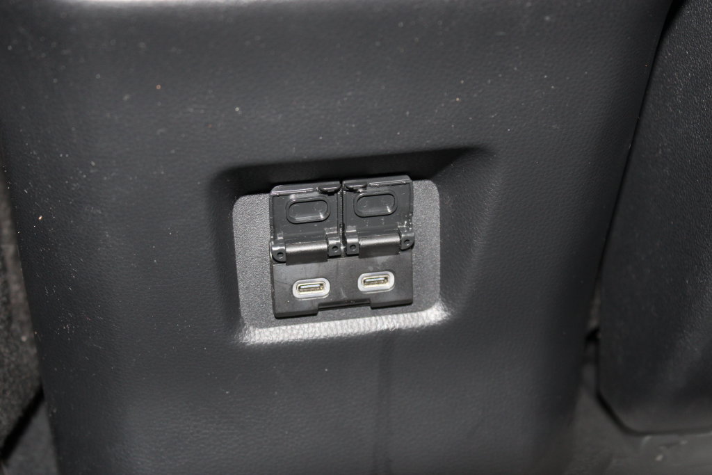 Used 2023 Toyota RAV4 XLE FWD image 55
