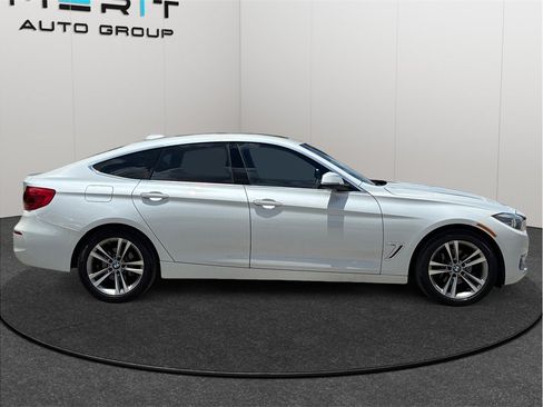 Used 2017 BMW 330i Gran Turismo xDrive AWD/4WD image 10