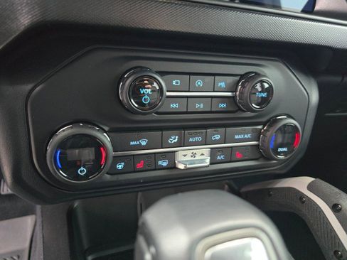 Used 2021 Ford Bronco First Edition image 32