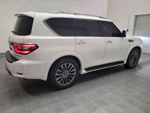 Used 2022 Nissan Armada Platinum w/ Captain's Chairs Package RWD image 10