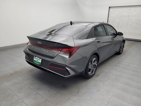 Used 2025 Hyundai Elantra Sport FWD image 9