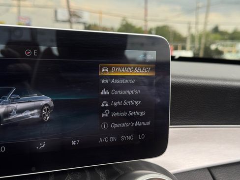 Used 2021 Mercedes-Benz C 300 4MATIC Cabriolet image 71