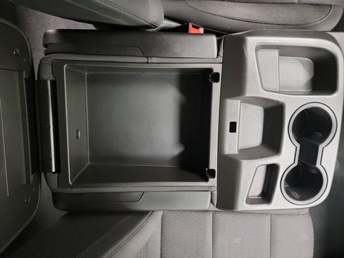 Used 2022 Chevrolet Silverado 1500 Custom image 28