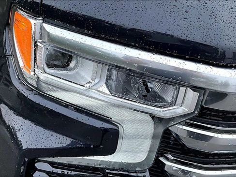 Used 2024 Chevrolet Silverado 1500 High Country w/ High Country Premium Package AWD/4WD image 28