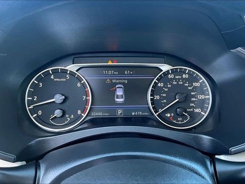 Used 2025 Nissan Altima 2.5 SV FWD image 12