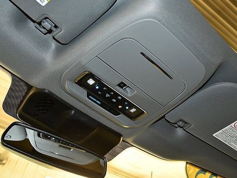 New 2025 Ford F250 Lariat w/ Lariat Ultimate Package image 31