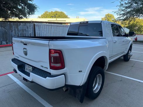 Used 2019 RAM 3500 Limited image 9