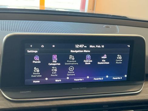 Used 2022 Kia Telluride SX w/ Nightfall Edition Package image 18