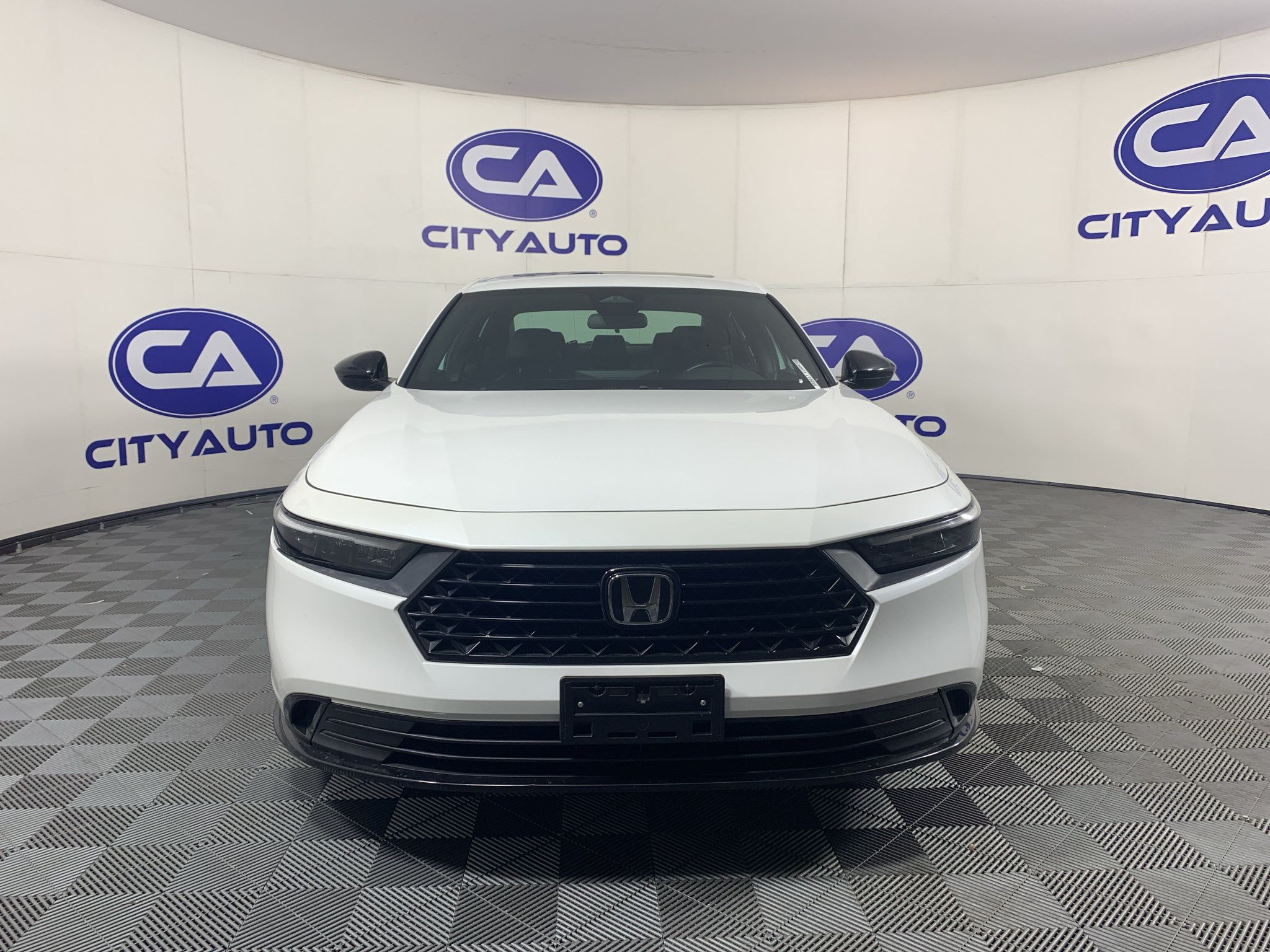 Used 2023 Honda Accord Sport image 9