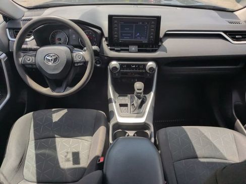 Used 2021 Toyota RAV4 XLE FWD image 32