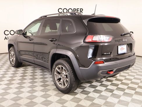Used 2020 Jeep Cherokee Trailhawk w/ Cold Weather Group image 23