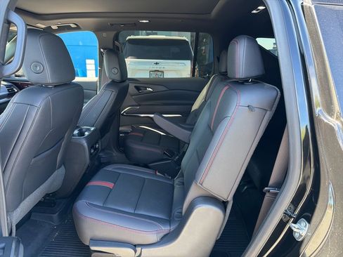 Used 2024 Chevrolet Traverse RS w/ LPO, Floor Liner Package image 9