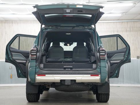 Used 2025 Toyota 4Runner Trailhunter AWD/4WD image 42