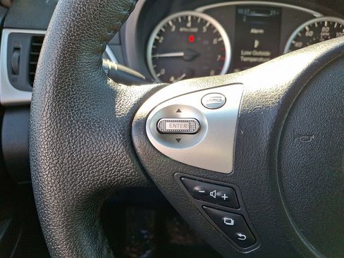 Used 2018 Nissan Sentra SV image 23