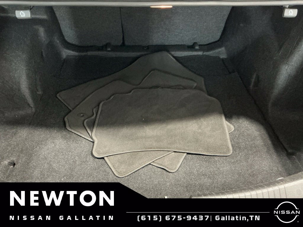 Used 2023 Chevrolet Malibu LT FWD image 16