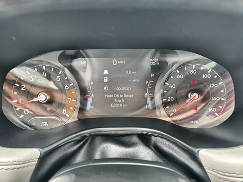 Used 2024 Jeep Compass Limited AWD/4WD image 15