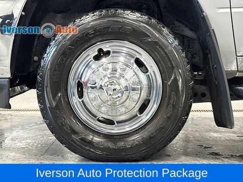 Used 2023 RAM 3500 Tradesman w/ Chrome Appearance Group image 12