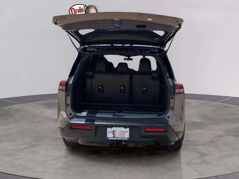 Used 2024 Nissan Pathfinder Rock Creek AWD/4WD image 18