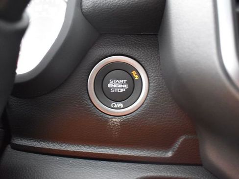 New 2025 RAM 2500 Big Horn AWD/4WD image 31