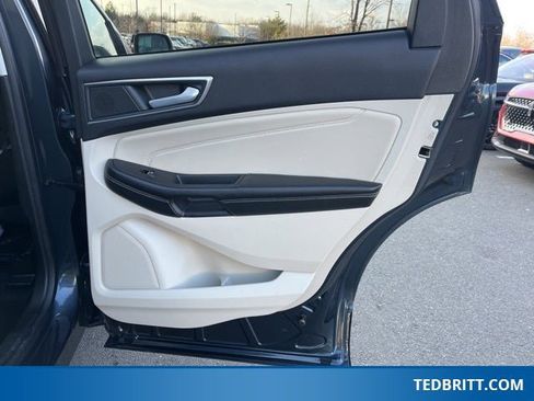 Used 2022 Ford Edge Titanium w/ Class II Trailer Tow Package image 21