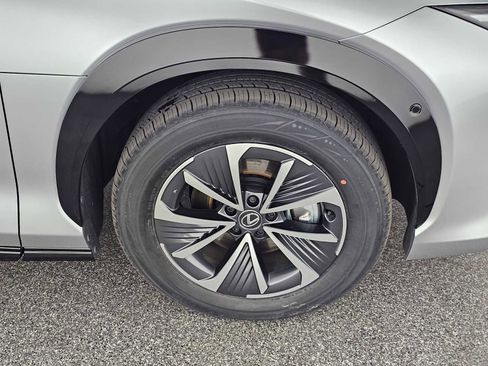 Used 2023 Lexus RZ 450e Premium image 9