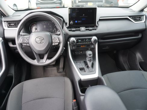 Used 2024 Toyota RAV4 LE AWD/4WD image 2