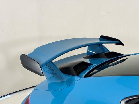 Used 2018 Porsche 911 GT3 w/ Sport Chrono Package RWD image 33
