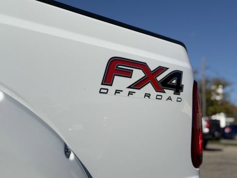 Used 2015 Ford F350 Lariat w/ Lariat Ultimate Package image 6