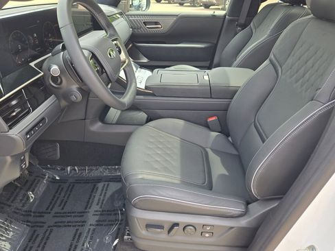 Used 2026 INFINITI QX80 Autograph w/ Premium Cargo Package AWD/4WD image 25