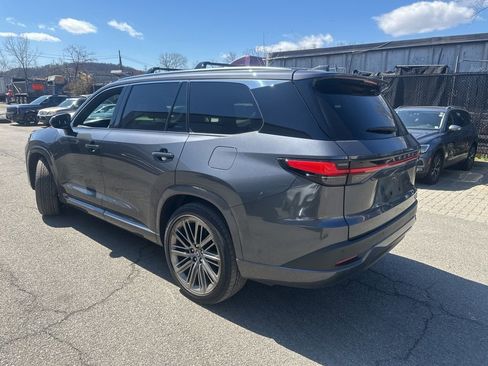 Used 2024 Lexus TX 550h AWD Plug-In Hybrid w/ Technology Package image 4