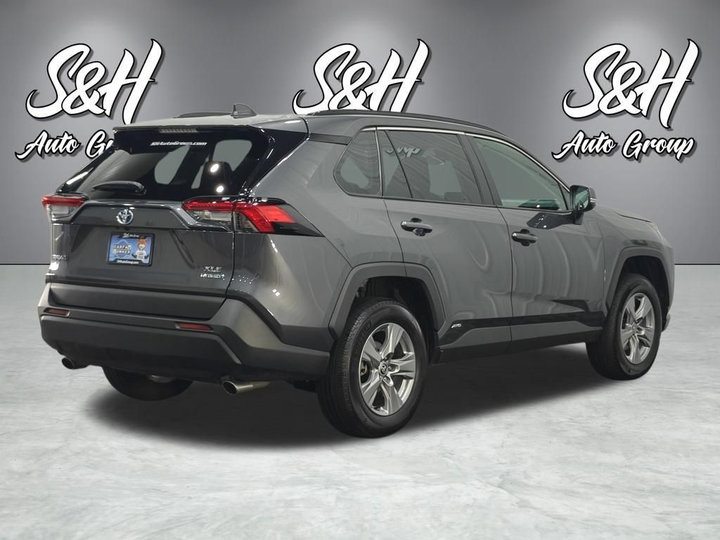 Used 2024 Toyota RAV4 XLE w/ Convenience Package AWD/4WD image 17