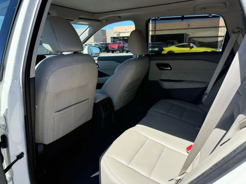 Certified 2021 Nissan Rogue SL w/ Premium Package image 11