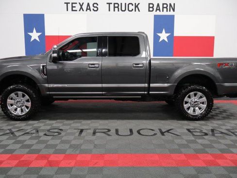 Used 2020 Ford F250 Platinum w/ FX4 Off-Road Package AWD/4WD image 1
