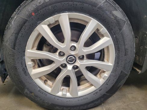 Used 2019 Nissan Rogue SV AWD/4WD image 31