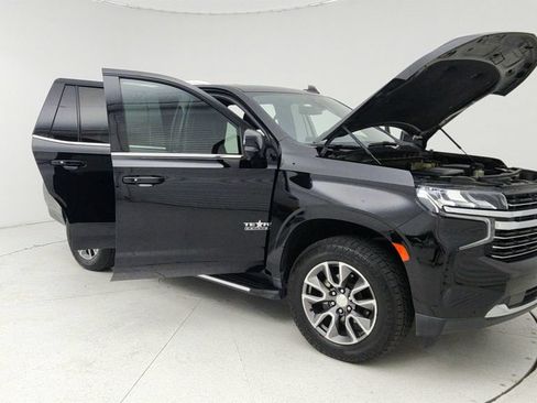 Used 2021 Chevrolet Tahoe LT w/ LT Signature Package RWD image 9