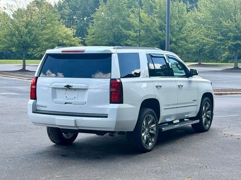 Used 2019 Chevrolet Tahoe LT w/ LT Signature Package RWD image 7