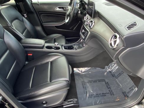 Used 2019 Mercedes-Benz GLA 250 image 10